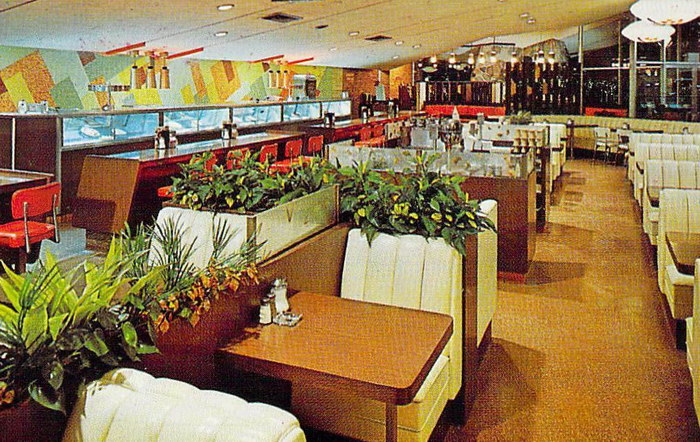 Dearborn ELIAS BIG BOY DRIVE IN 23801 Michigan Ave